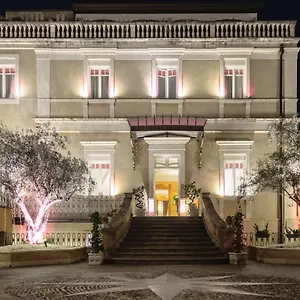 4* Hotel One
